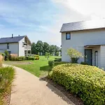 Spacious Near Castle