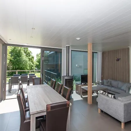 Elegant With Sauna & Fireplace *