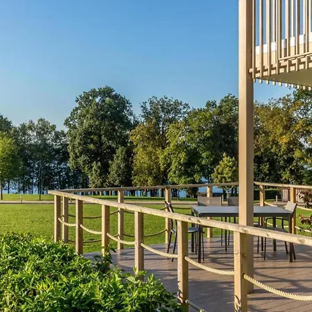 Spacious Near Castle Villa