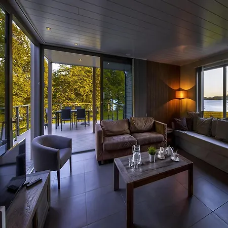 Elegant With Sauna & Fireplace Villa