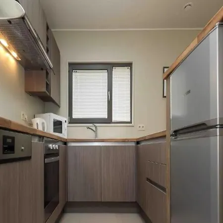 Spacious Near Castle